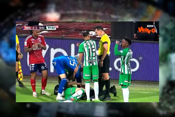 Wilmar Roldán observando la atencion a Pablo Ceppelini Foto: Captura de pantalla Win Sports&nbsp;