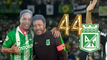Ronaldinho cumple 44 años y mira porque es hincha de Atlético Nacional en el FPC