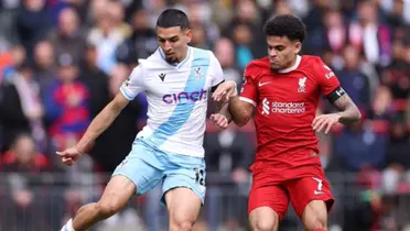 Daniel Muñoz y Luis Díaz, los dos jugadores enfrentados en la mañana de hoy en la Premier League