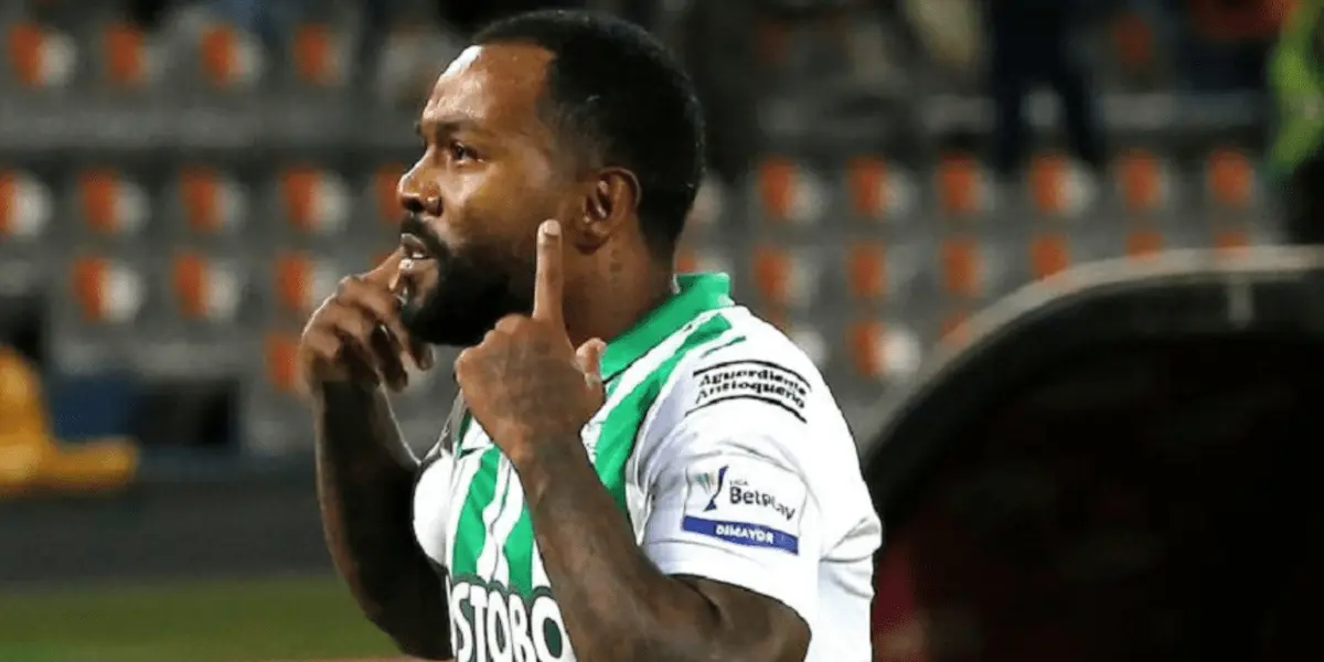 Dorlan Pabón ya no jugaría más como extremo sino que sería el volante creativo del equipo.