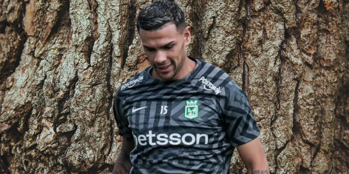 Es un troncazo en Nacional y así defendió Pablo Repetto a Agustín Wallace