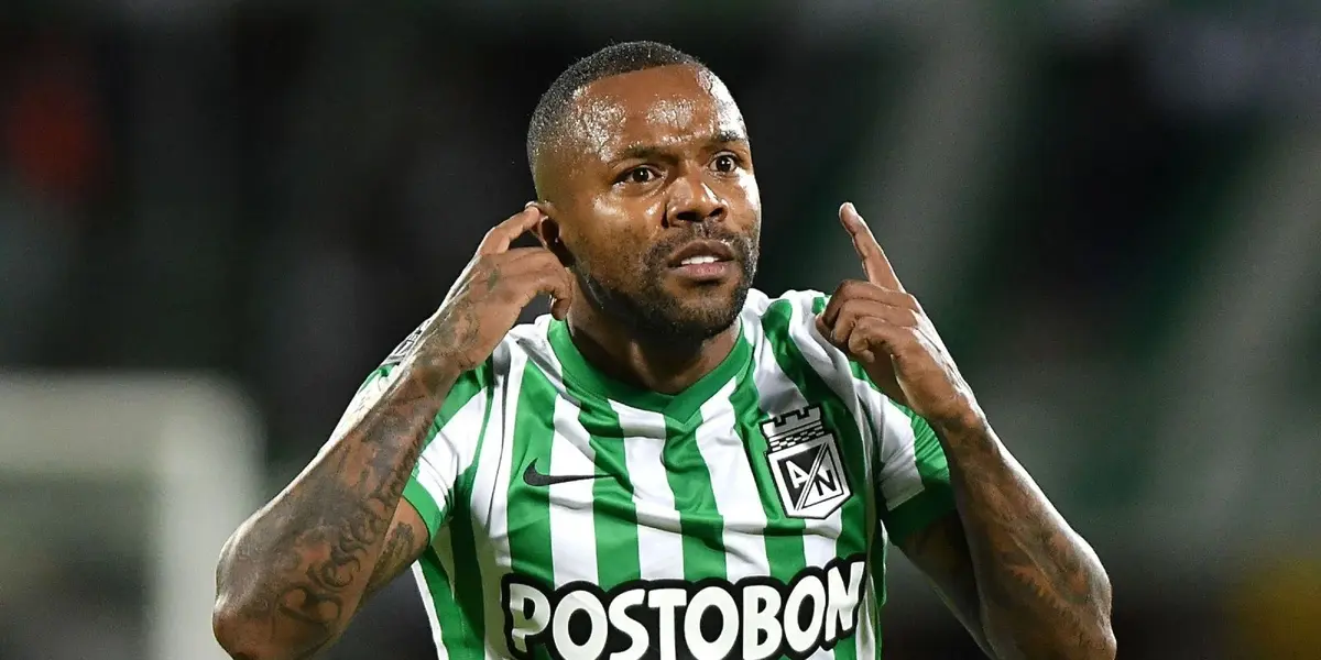 Le reclamó de manera grosera al juez y fue amonestado con amarilla