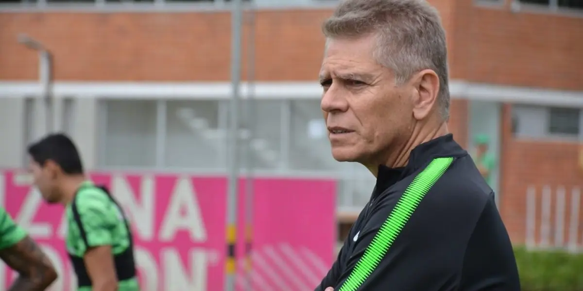 Los hinchas verdolagas arremeten contra Paulo Autuori por sus últimas decisiones