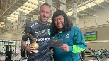 Más que un escorpión: los negocios que hacen millonario a Higuita. Foto: Instagram